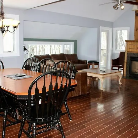 Condo 4 With Ac Sauna And Hot Tub Slopeside In The Winter